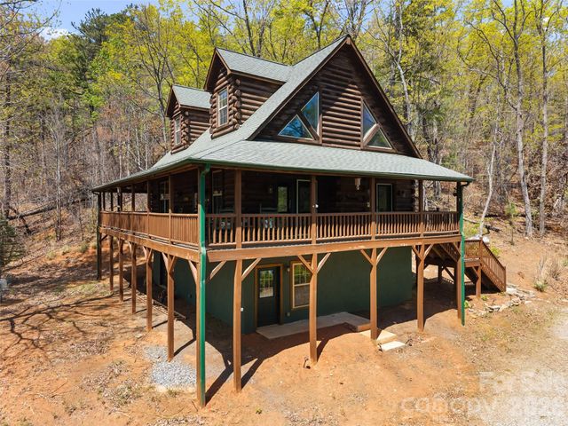 462 Deep Woods Lane, Saluda, NC 28773