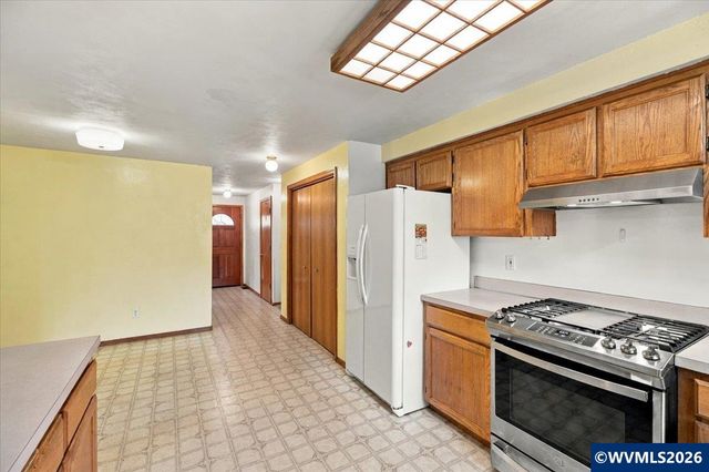 2535 Del Rio Ct SE, Albany, OR 97322