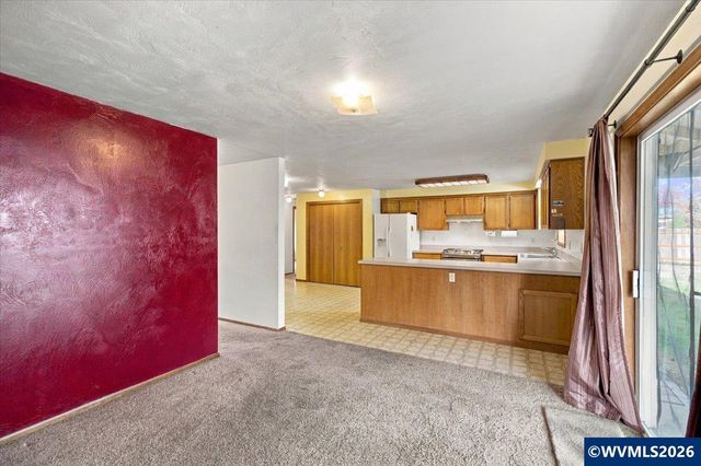 2535 Del Rio Ct SE, Albany, OR 97322