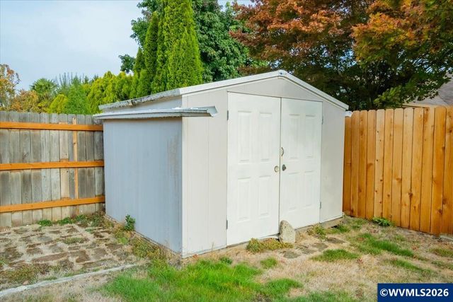 2535 Del Rio Ct SE, Albany, OR 97322