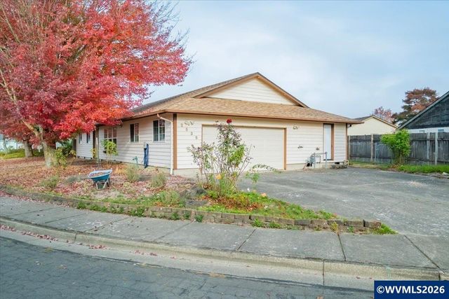 2535 Del Rio Ct SE, Albany, OR 97322