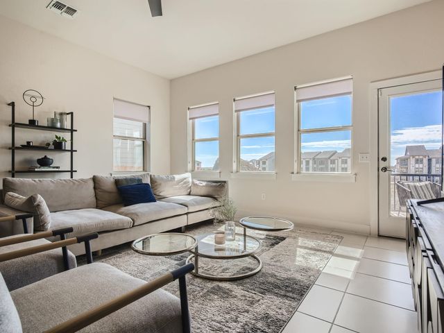8005 Beacon Knob WAY, Austin, TX 78744