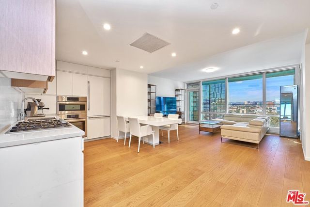 877 Francisco Street 1516, Los Angeles, CA 90017