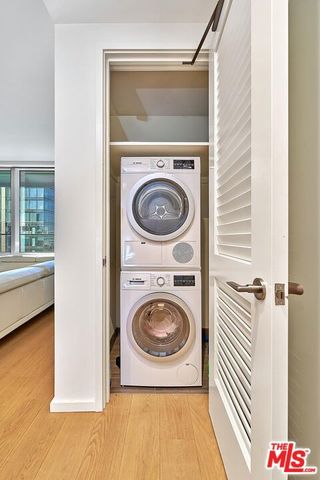 877 Francisco Street 1516, Los Angeles, CA 90017