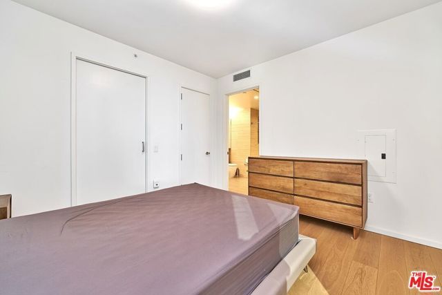 877 Francisco Street 1516, Los Angeles, CA 90017