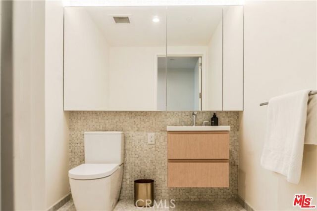 877 Francisco Street 1516, Los Angeles, CA 90017