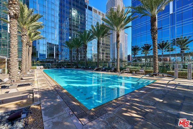 877 Francisco Street 1516, Los Angeles, CA 90017