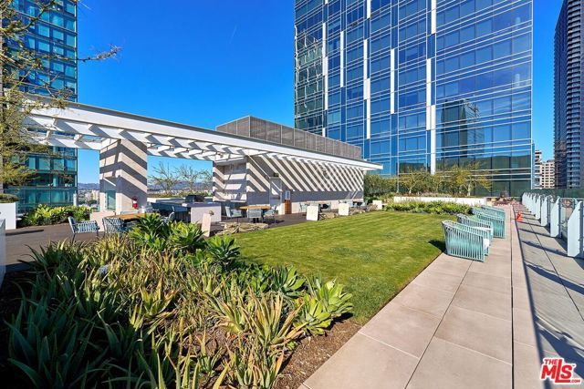 877 Francisco Street 1516, Los Angeles, CA 90017