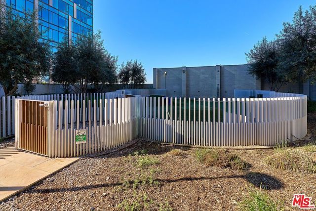 877 Francisco Street 1516, Los Angeles, CA 90017