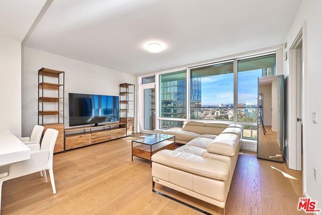 877 Francisco Street 1516, Los Angeles, CA 90017