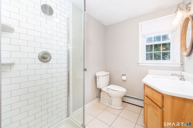 15 Village Lane, Burlington, CT 06013