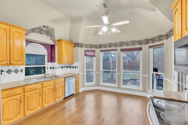 1519 Hampton Drive, Mansfield, TX 76063