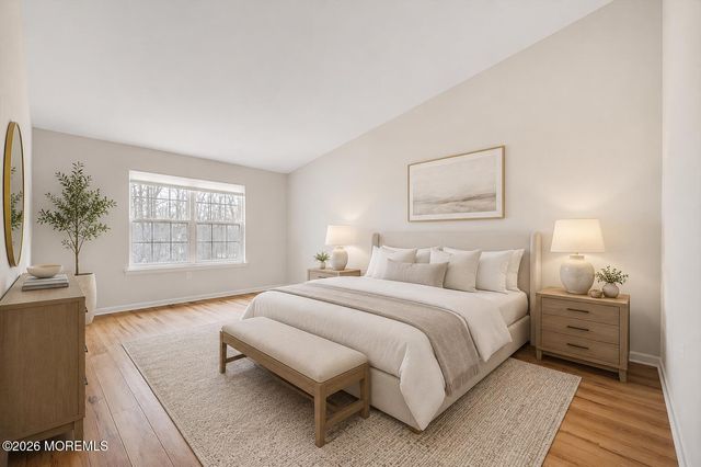 7 Harbor Bay Circle, Laurence Harbor, NJ 08879