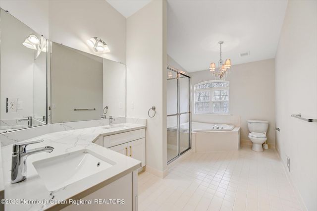 7 Harbor Bay Circle, Laurence Harbor, NJ 08879