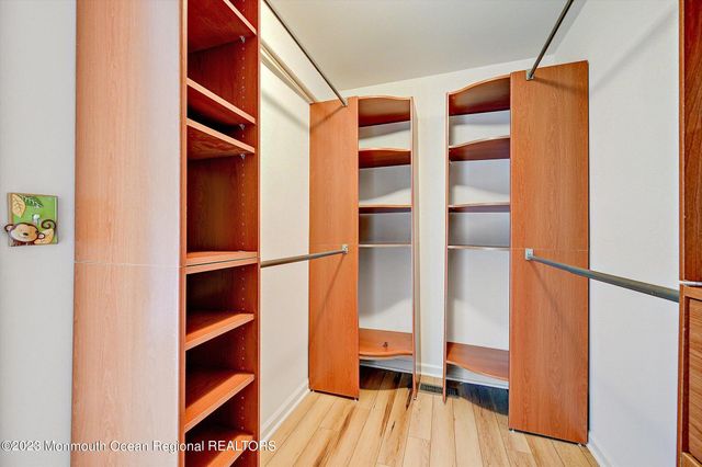 7 Harbor Bay Circle, Laurence Harbor, NJ 08879
