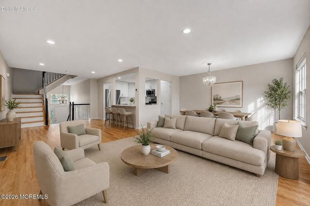 7 Harbor Bay Circle, Laurence Harbor, NJ 08879
