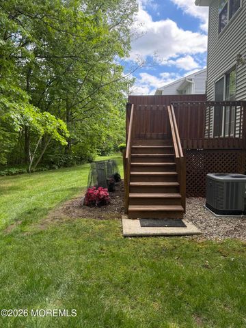 7 Harbor Bay Circle, Laurence Harbor, NJ 08879