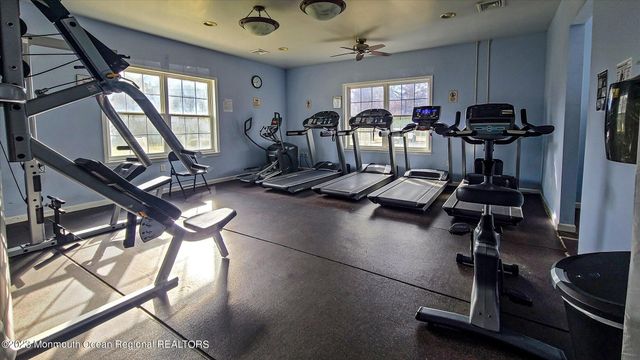 7 Harbor Bay Circle, Laurence Harbor, NJ 08879