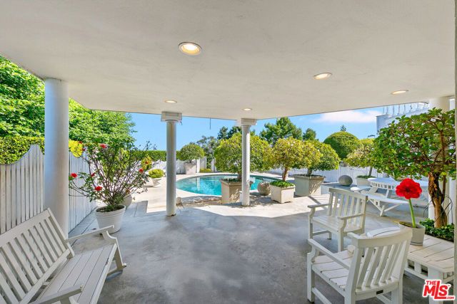 1350 Belfast Drive, Los Angeles, CA 90069