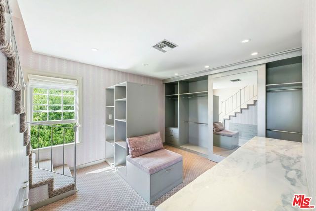 1350 Belfast Drive, Los Angeles, CA 90069