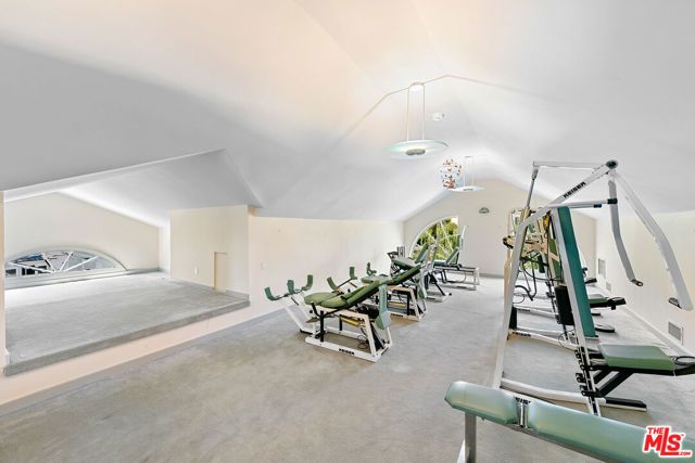 1350 Belfast Drive, Los Angeles, CA 90069