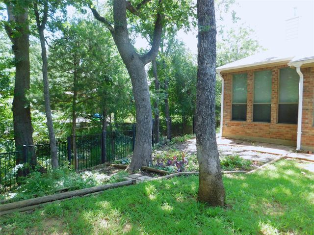 108 Red Bluff Drive, Hickory Creek, TX 75065