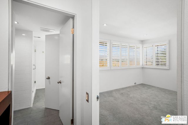 2530 N Whitewater Club Drive B, Palm Springs, CA 92262