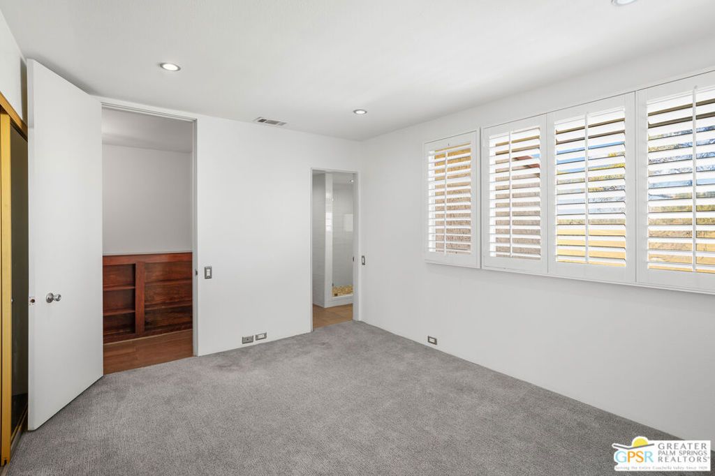 Image 21 of property listing at 2530 N Whitewater Club Drive B, Palm Springs, CA 92262