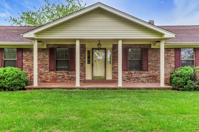 5245 Galen Rd, Lafayette, TN 37083