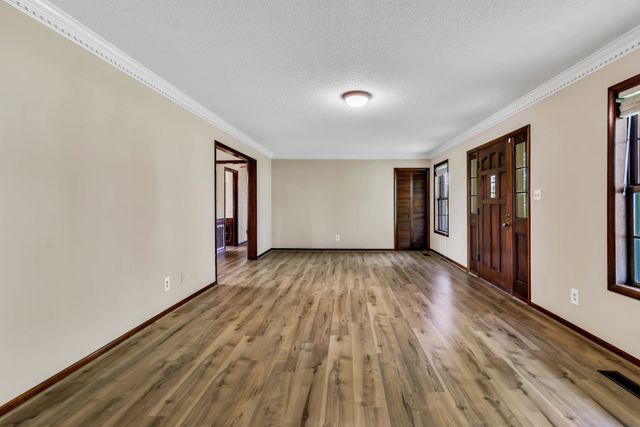 5245 Galen Rd, Lafayette, TN 37083
