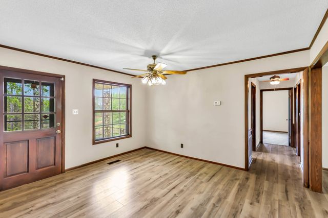 5245 Galen Rd, Lafayette, TN 37083
