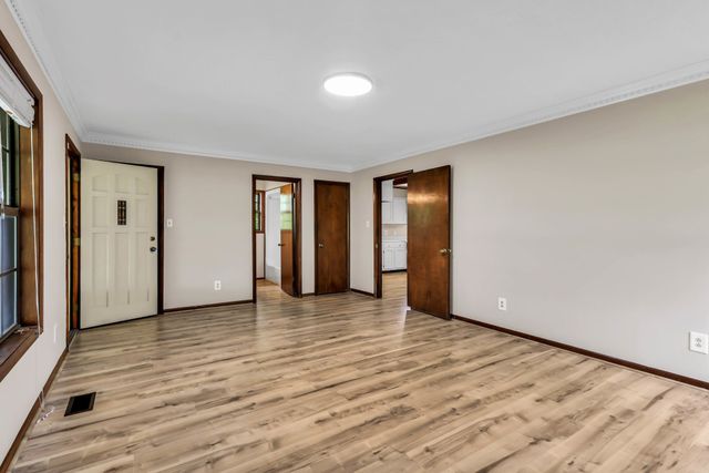 5245 Galen Rd, Lafayette, TN 37083