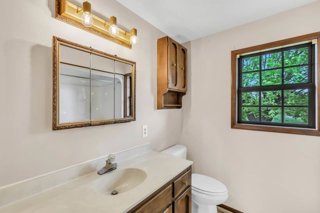 5245 Galen Rd, Lafayette, TN 37083