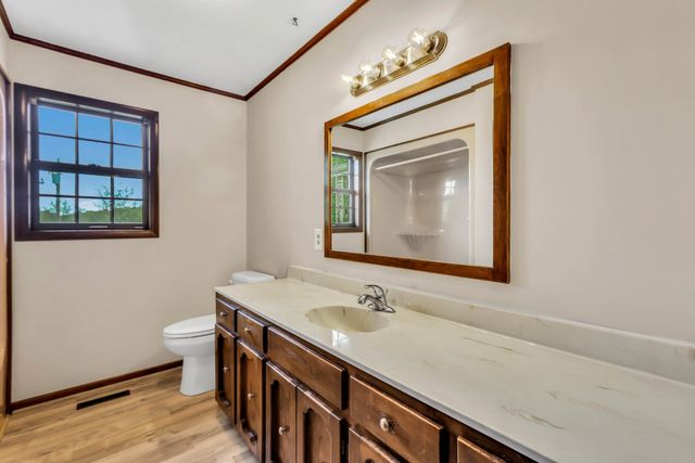 5245 Galen Rd, Lafayette, TN 37083
