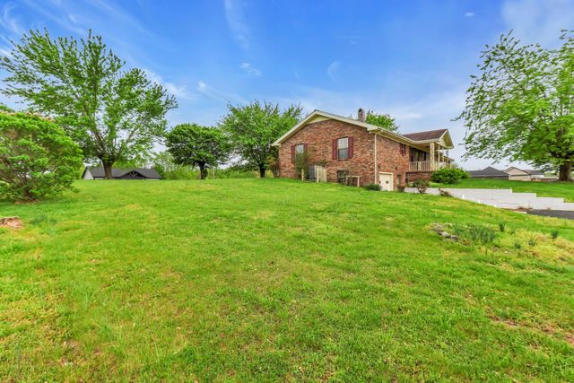 5245 Galen Rd, Lafayette, TN 37083