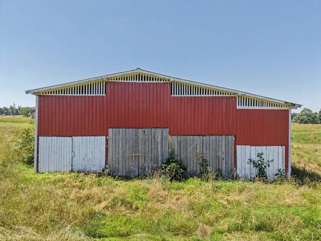 5245 Galen Rd, Lafayette, TN 37083