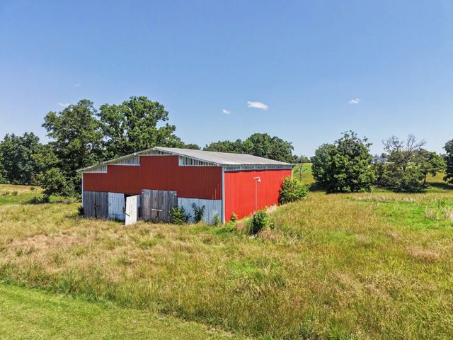 5245 Galen Rd, Lafayette, TN 37083
