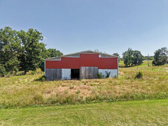 5245 Galen Rd, Lafayette, TN 37083