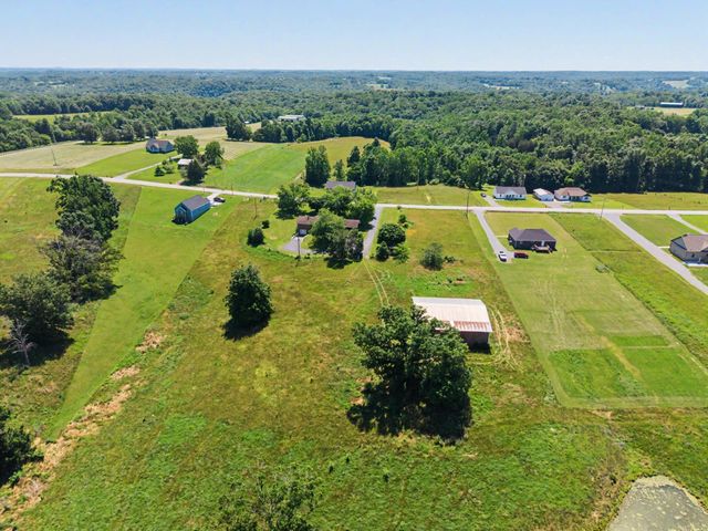 5245 Galen Rd, Lafayette, TN 37083