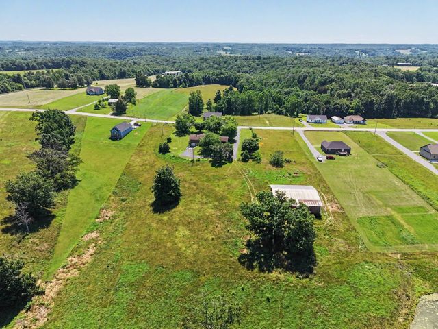 5245 Galen Rd, Lafayette, TN 37083