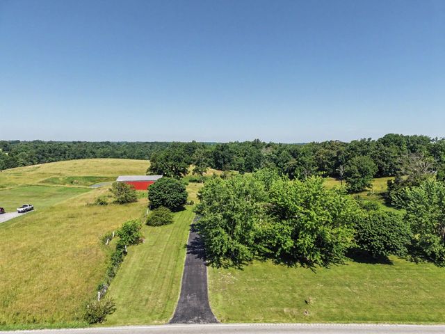 5245 Galen Rd, Lafayette, TN 37083