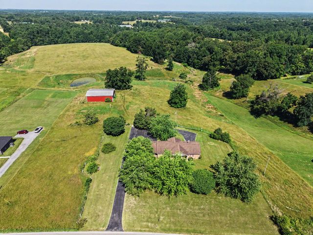 5245 Galen Rd, Lafayette, TN 37083