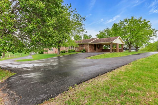 5245 Galen Rd, Lafayette, TN 37083