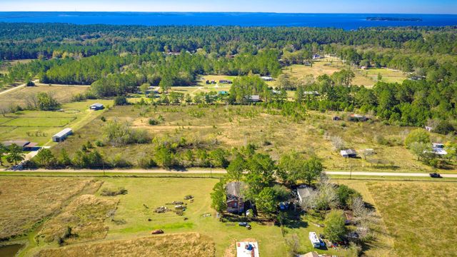 331 Longhorn Drive N, Livingston, TX 77351