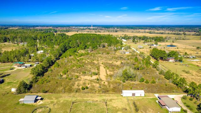 331 Longhorn Drive N, Livingston, TX 77351