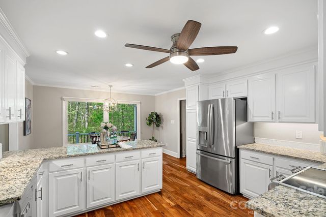 9500 Hampton Oaks Lane, Charlotte, NC 28270