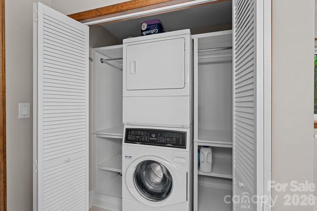 9500 Hampton Oaks Lane, Charlotte, NC 28270