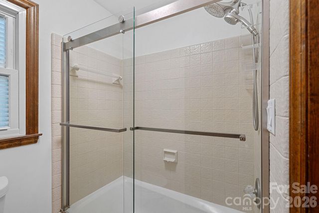 9500 Hampton Oaks Lane, Charlotte, NC 28270