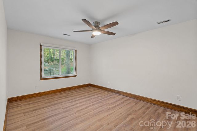 9500 Hampton Oaks Lane, Charlotte, NC 28270