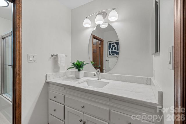 9500 Hampton Oaks Lane, Charlotte, NC 28270